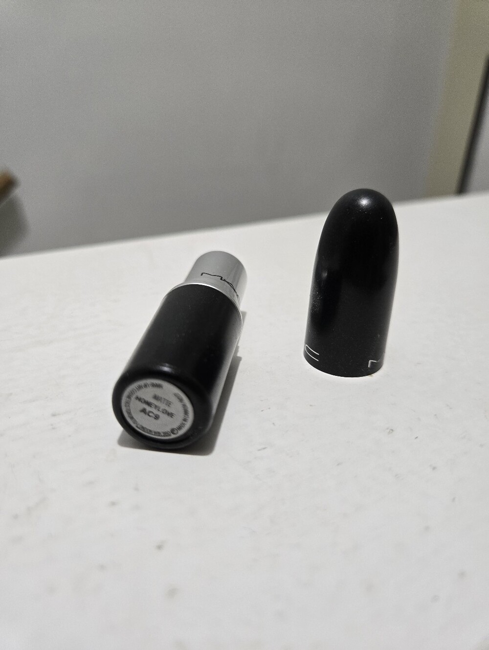 MAC Cosmetics Honeylove Lipstick - Picture 2 of 2
